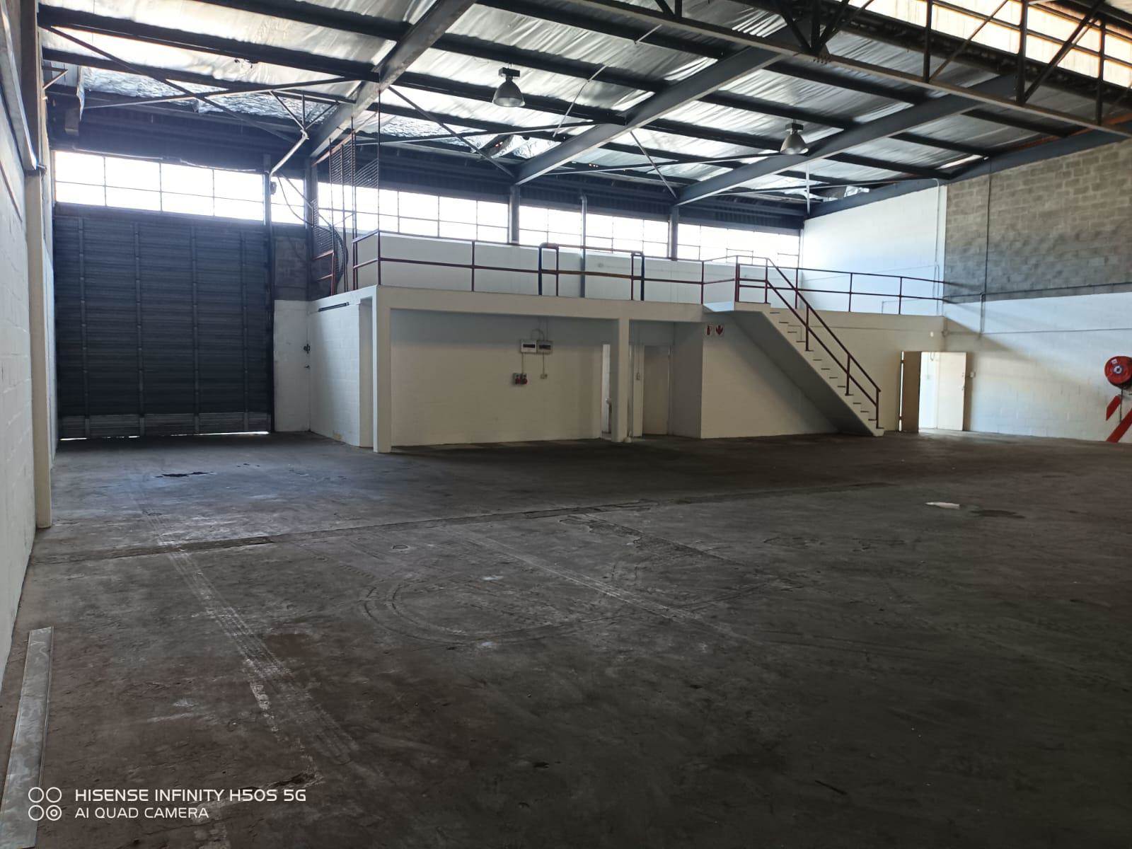 450  m² Industrial space in Retreat photo number 7