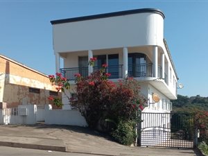 9 Bed House in Verulam Central