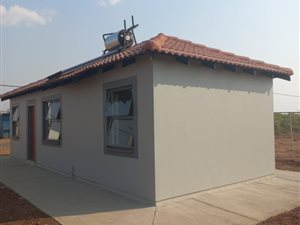 2 Bed House in Lufhereng
