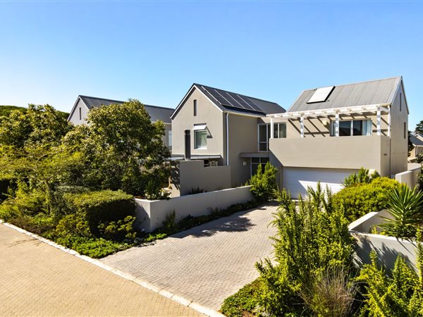 3 Bedroom House 3 Bedroom House