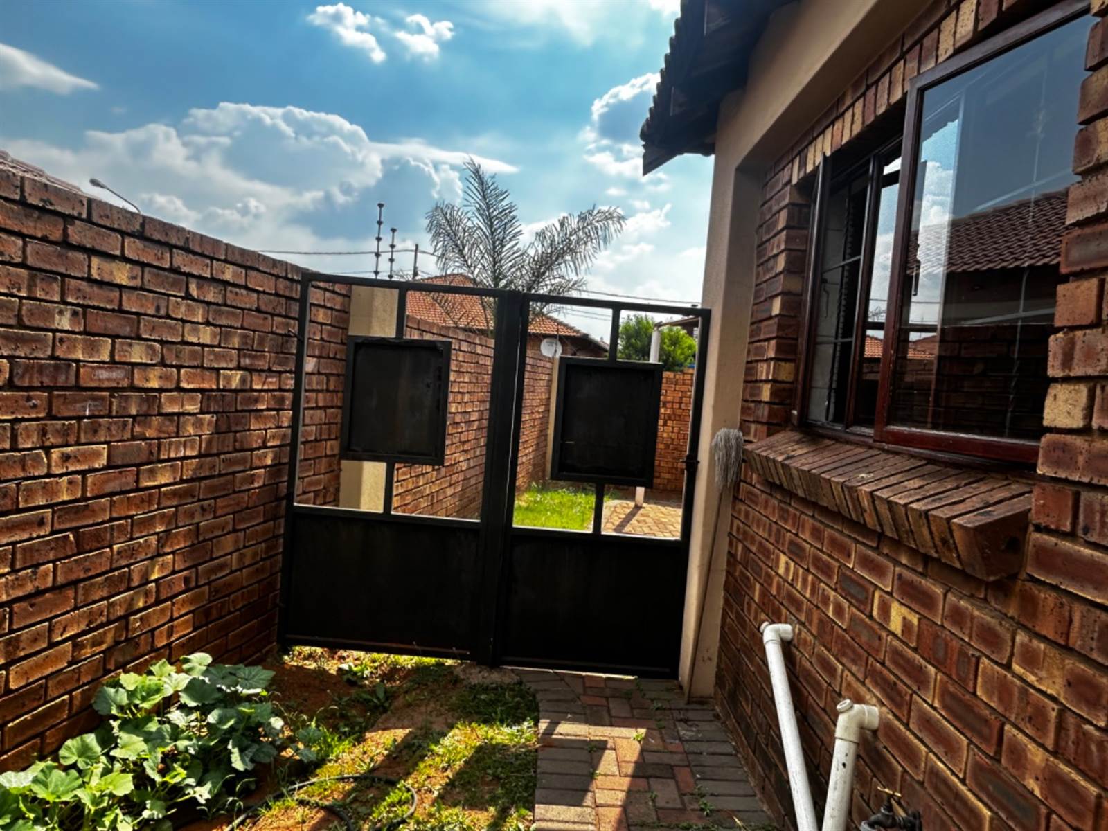 3 Bed House in Middelburg South photo number 10