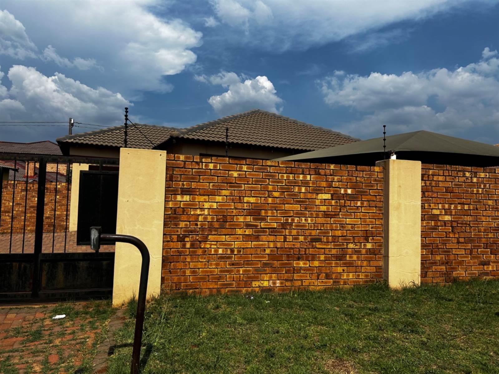 3 Bed House in Middelburg South photo number 1