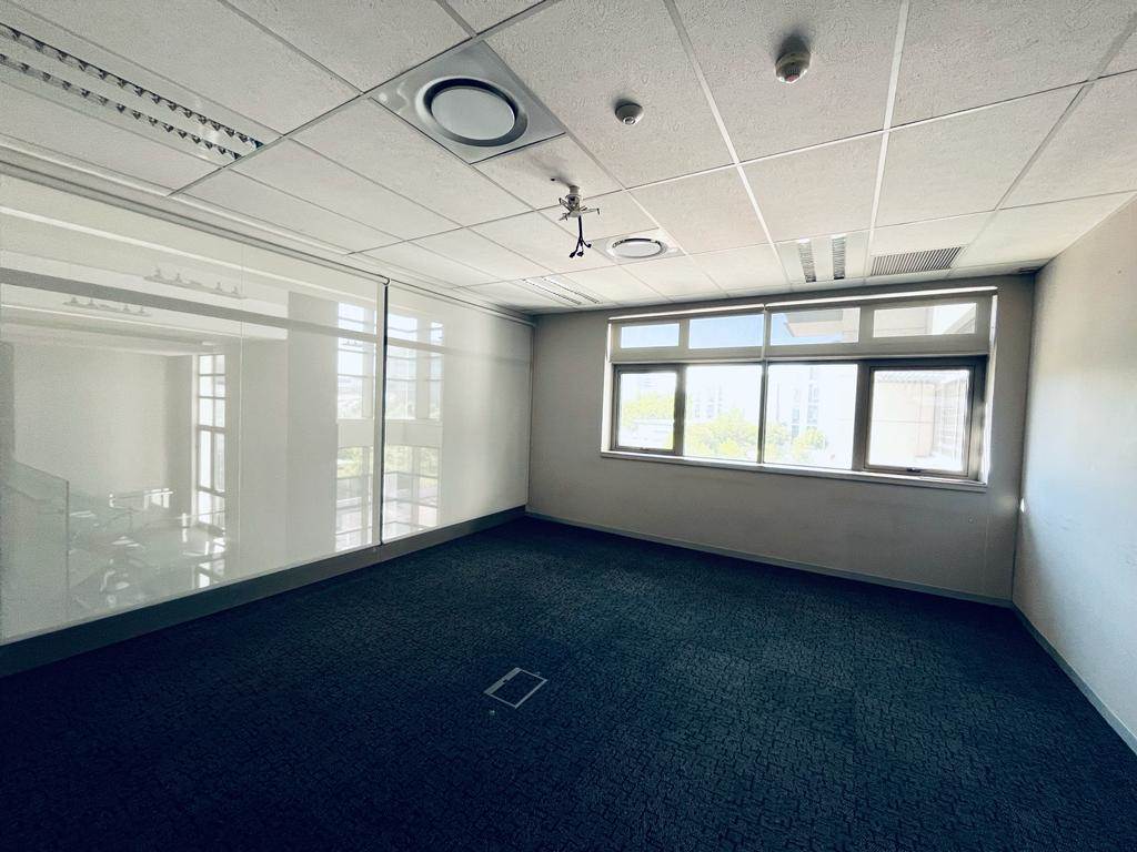 1169  m² Commercial space in Waterfall Estate photo number 8
