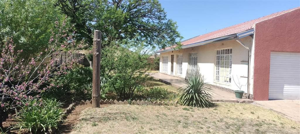 3 Bed House in Thaba Nchu photo number 1