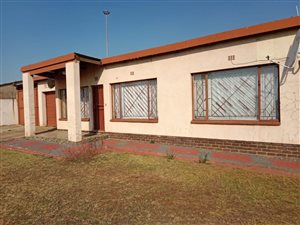 3 Bed House in Tembisa