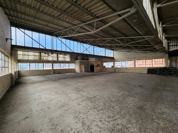 750  m² Industrial space in Maitland