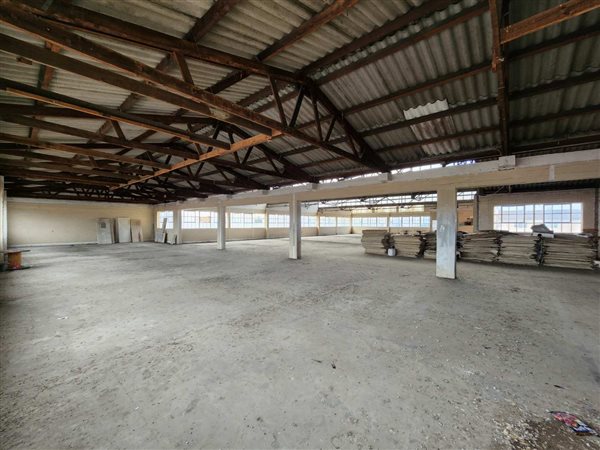 750  m² Industrial space in Maitland
