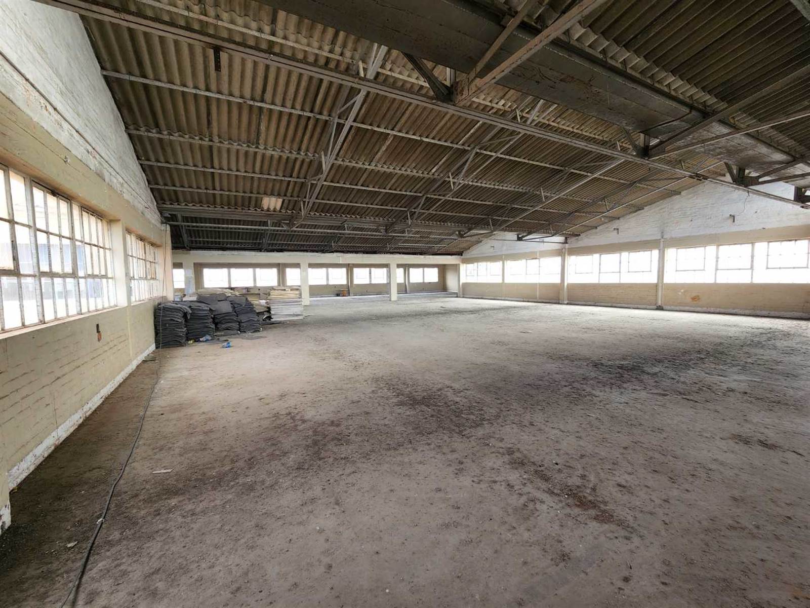 750  m² Industrial space in Maitland photo number 8