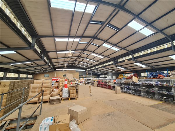 8 120  m² Industrial space