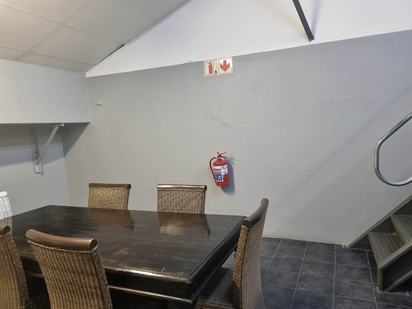 1054  m² Commercial space in Milnerton photo number 14