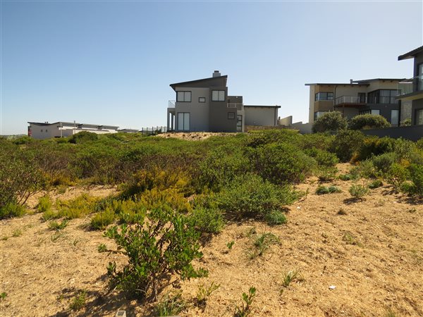 502 m² Land available in Stilbaai