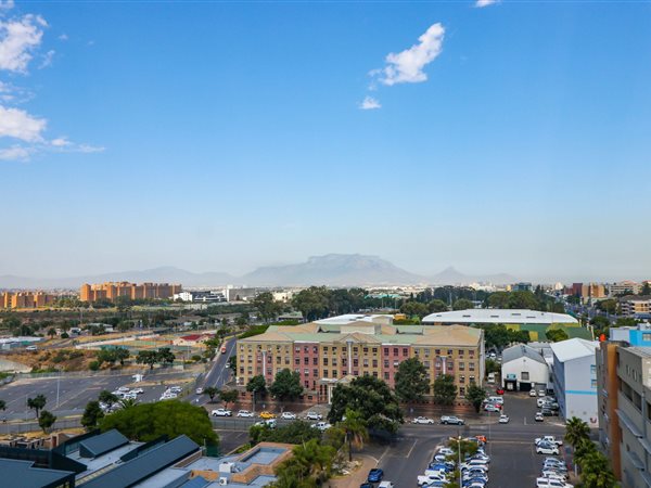 3 Bed Apartment in Bellville Central
