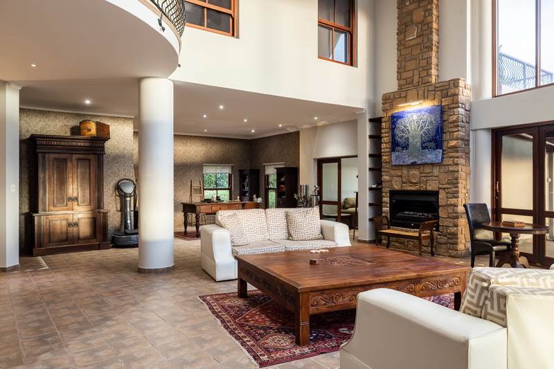 4 Bed House in Mooikloof Equestrian Estate photo number 14