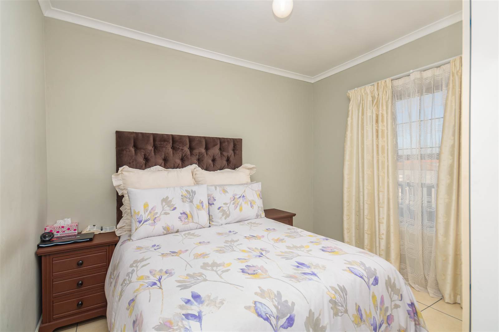 2 Bed Apartment in Parklands photo number 7