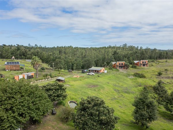 8.9 ha Smallholding 8.9 ha Smallholding