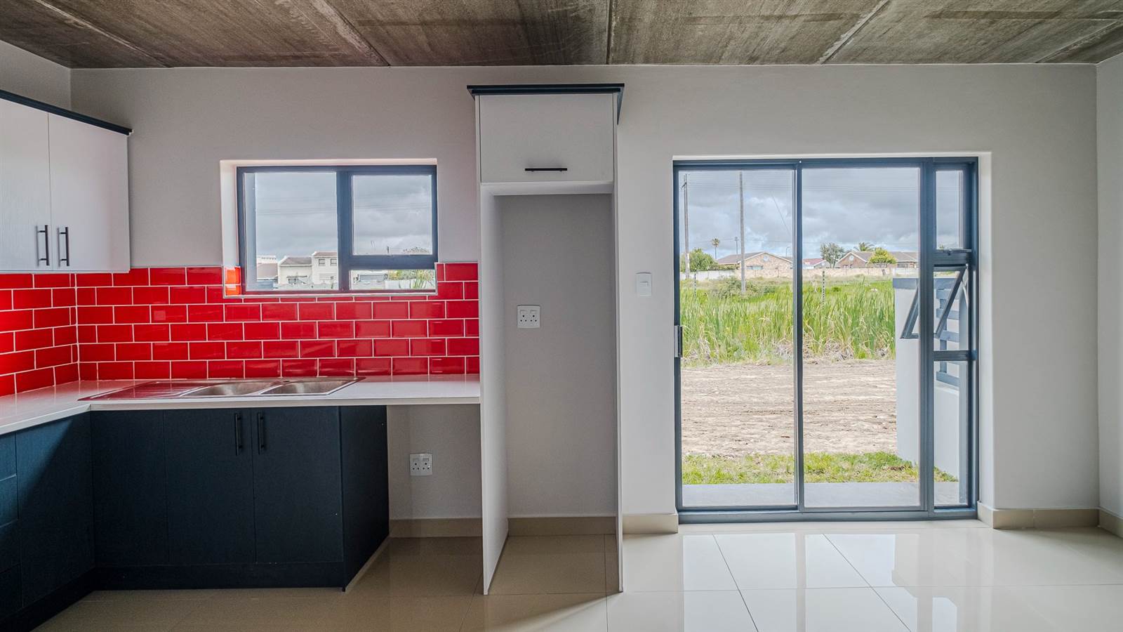 2 Bed Simplex in Parsons Vlei photo number 9