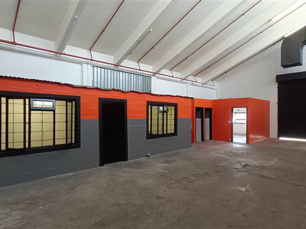 267  m² Industrial space