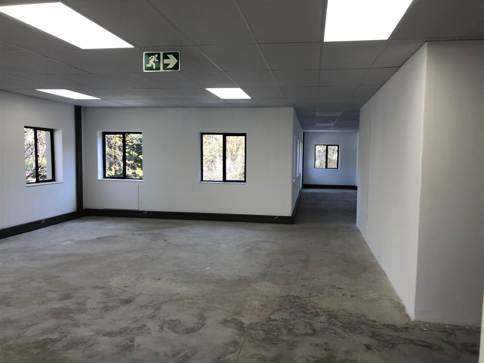 384  m² Commercial space in Vorna Valley photo number 23