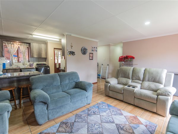 3 Bedroom Townhouse 3 Bedroom Townhouse