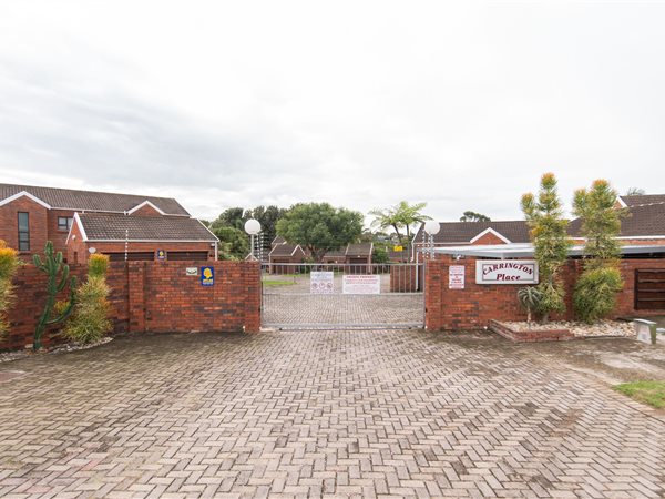 3 Bedroom Townhouse 3 Bedroom Townhouse