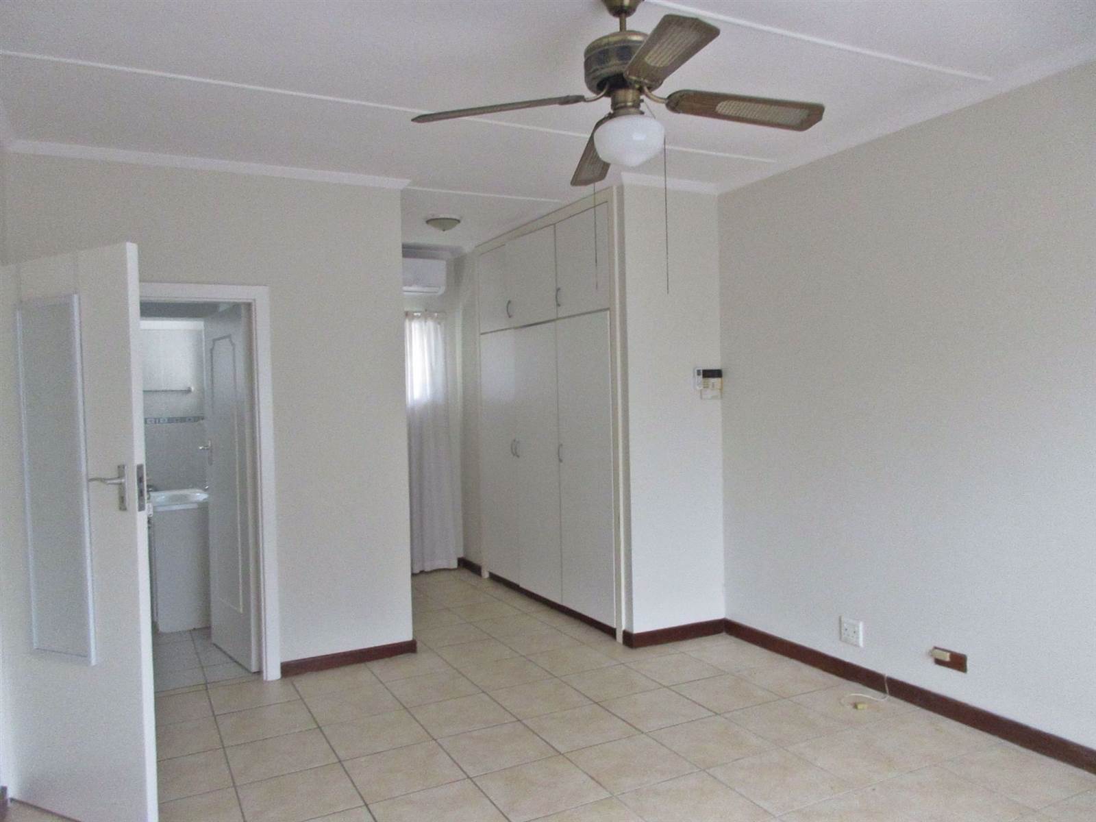 3 Bed House in Umhlanga Rocks photo number 15
