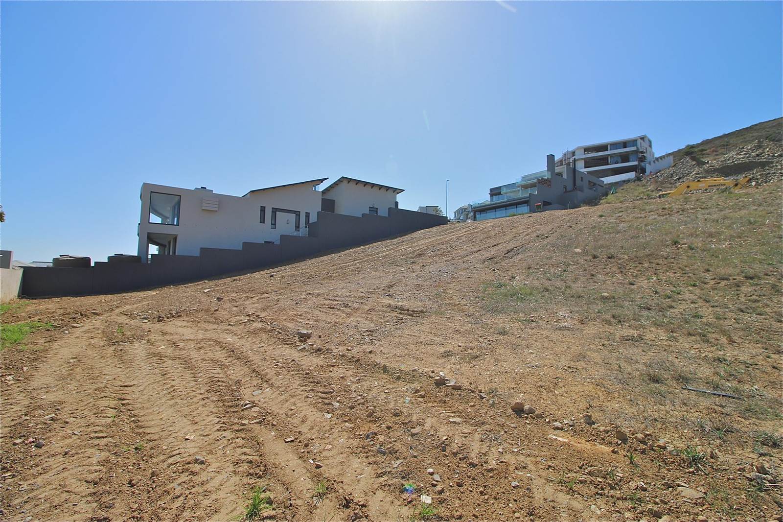 987 m² Land available in Plattekloof photo number 6