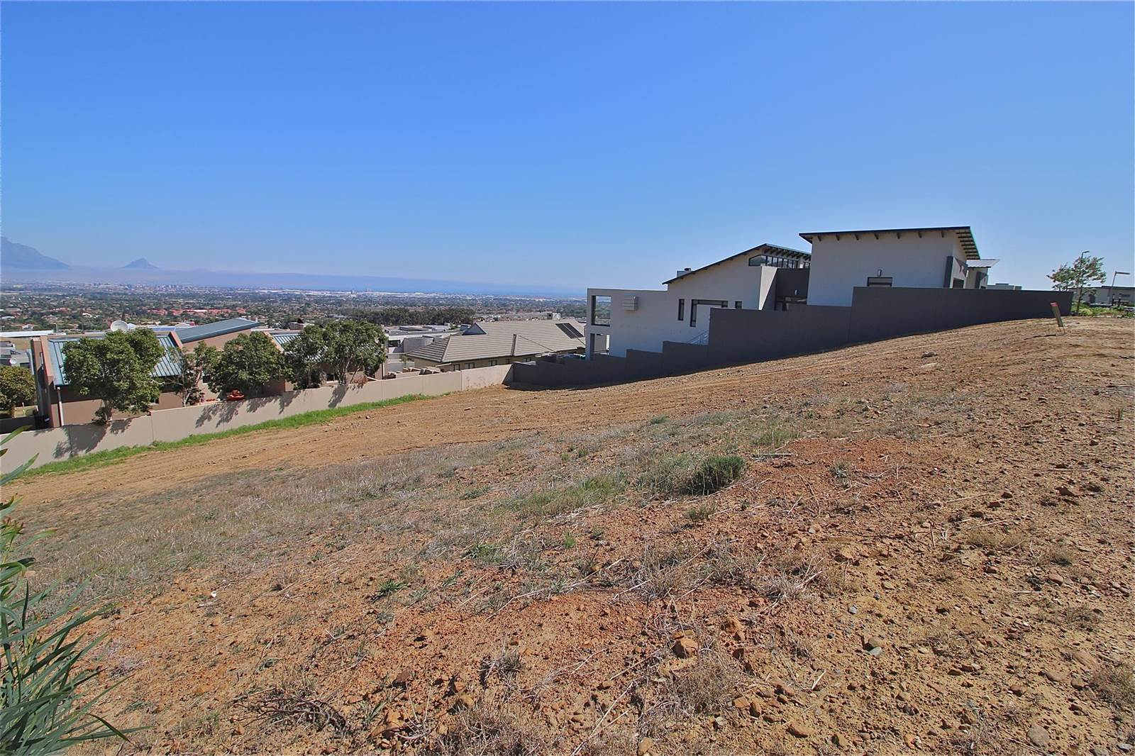 987 m² Land available in Plattekloof photo number 3
