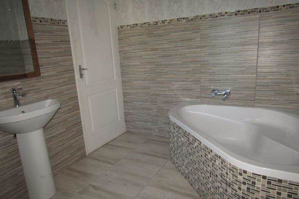 3 Bed Townhouse in Cashan photo number 3