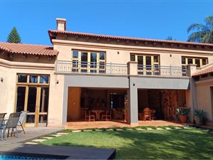 4 Bed House in Waterkloof Heights