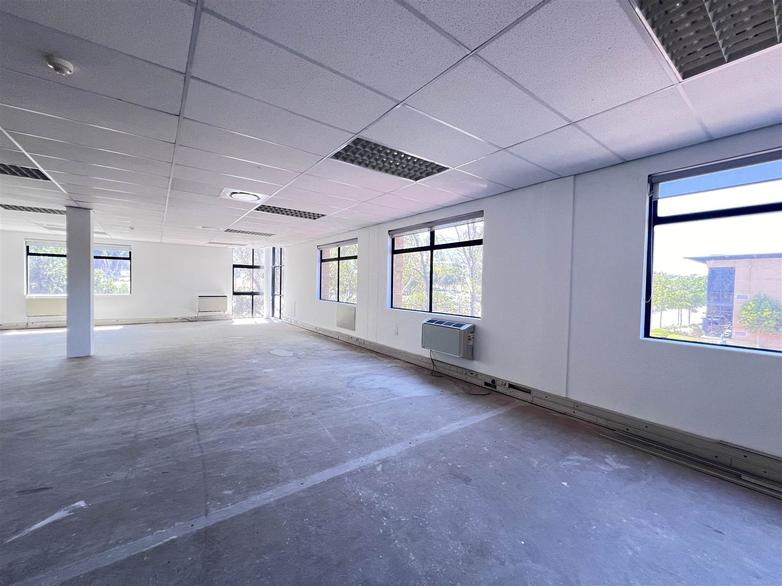 243  m² Commercial space in Plattekloof photo number 6