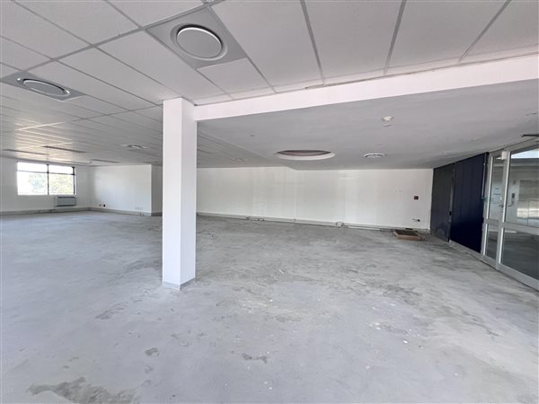 243  m² Commercial space in Plattekloof