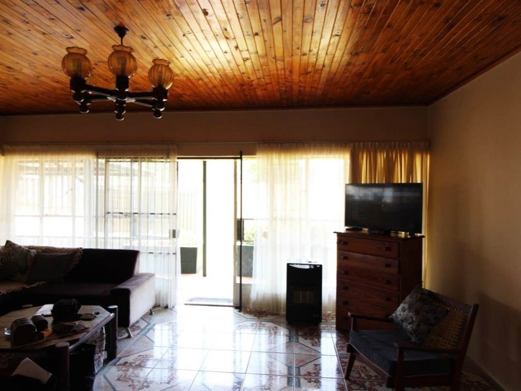 2 Bed House in Modimolle photo number 19