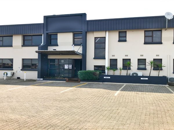 633  m² Industrial space