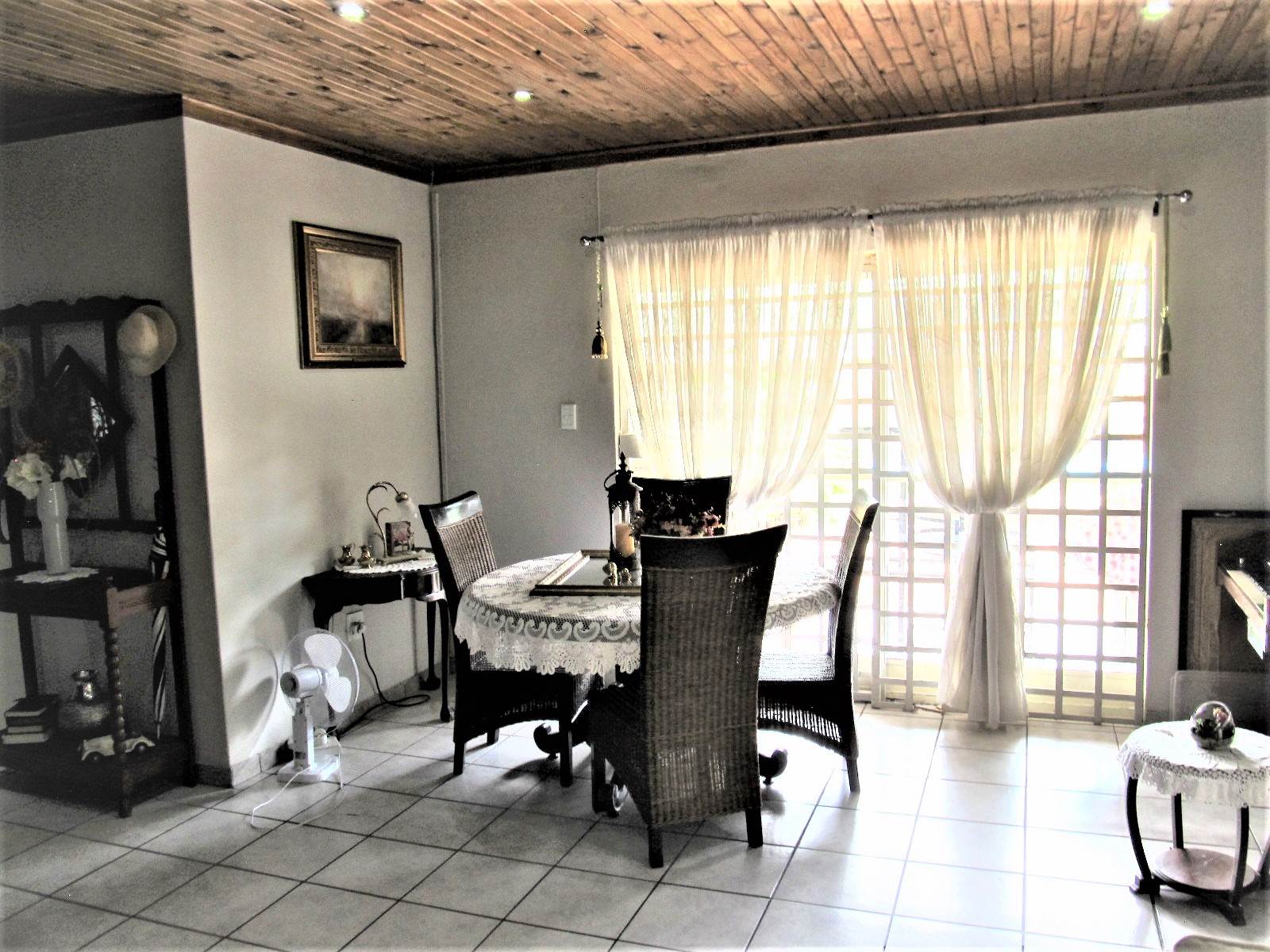 5 Bed House in Bronkhorstspruit photo number 9
