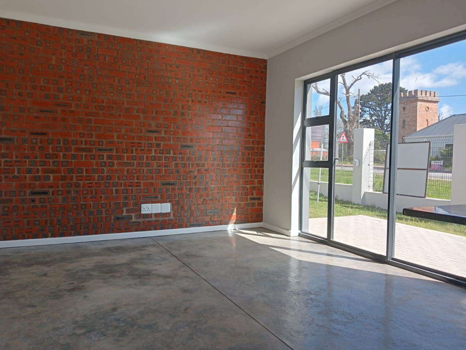 2 Bed Townhouse in Pacaltsdorp photo number 6