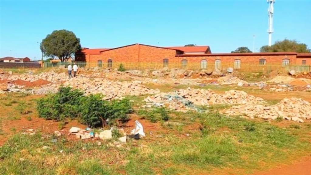 4215 m² Land available in Vosloorus photo number 6
