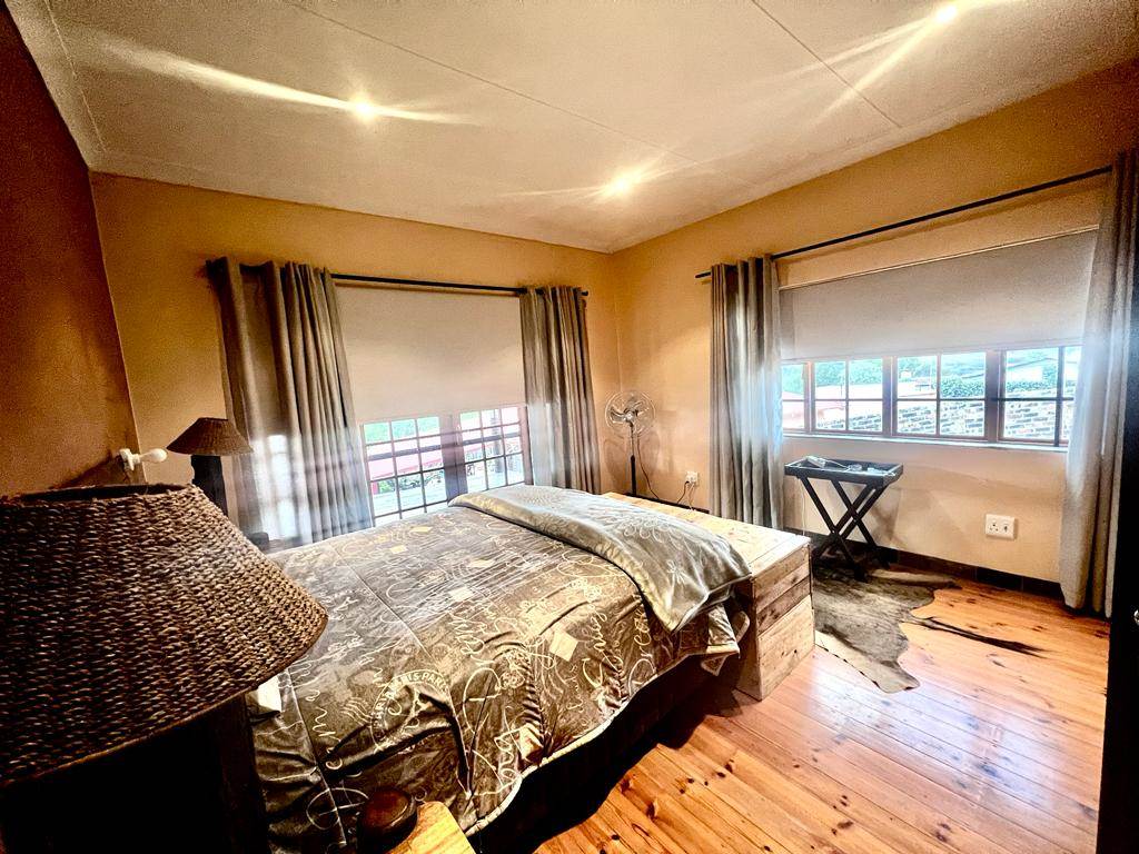 3 Bed House in Waterval Boven photo number 9