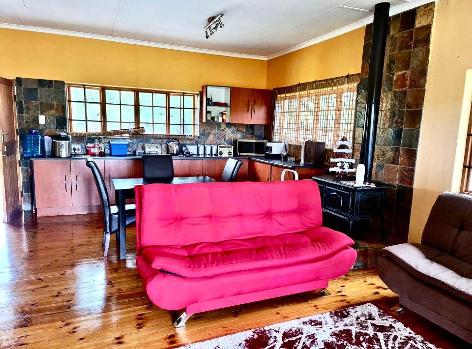 3 Bed House in Waterval Boven photo number 5