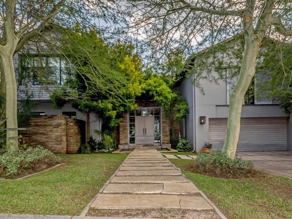 5 Bedroom House 5 Bedroom House