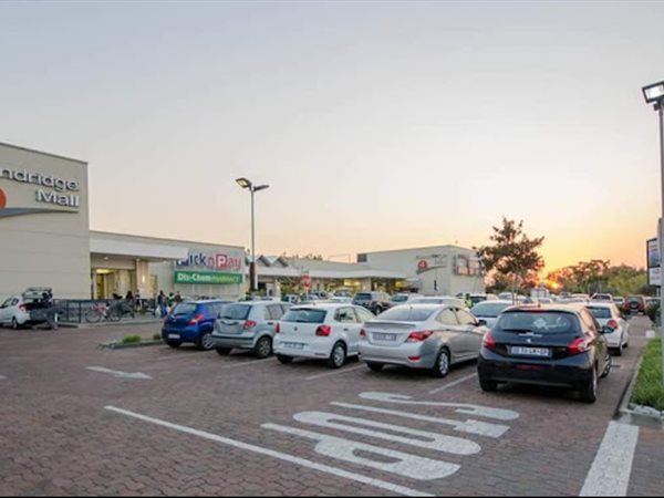 165  m² Retail Space