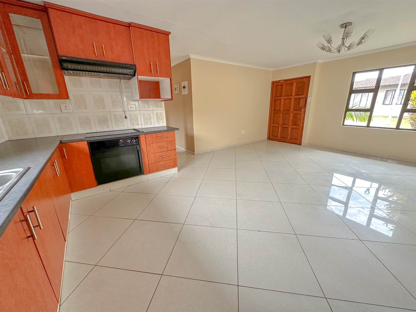 3 Bed Simplex in Nyala Park photo number 6