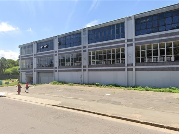 1 000  m² Industrial space