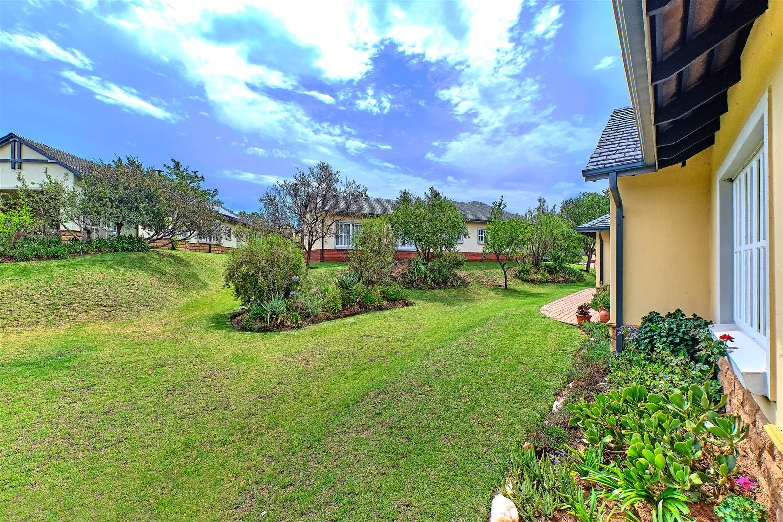 3 Bed House in Waterfall Hills Mature Lifestyle Estate photo number 17