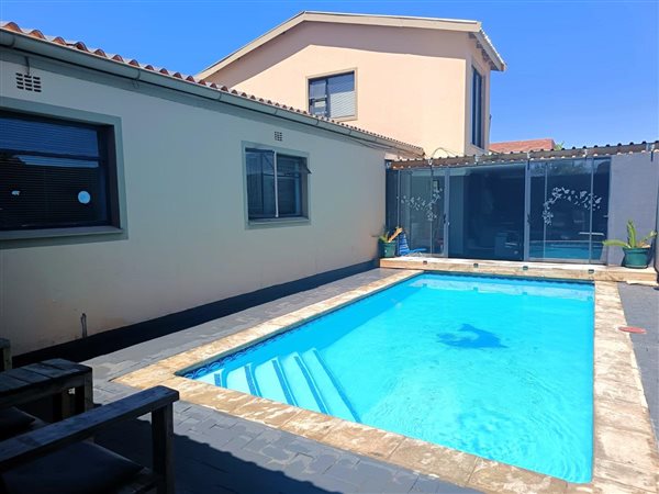 3 Bedroom House 3 Bedroom House