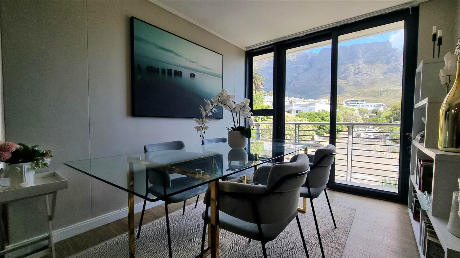 1 Bed Apartment in Vredehoek photo number 3