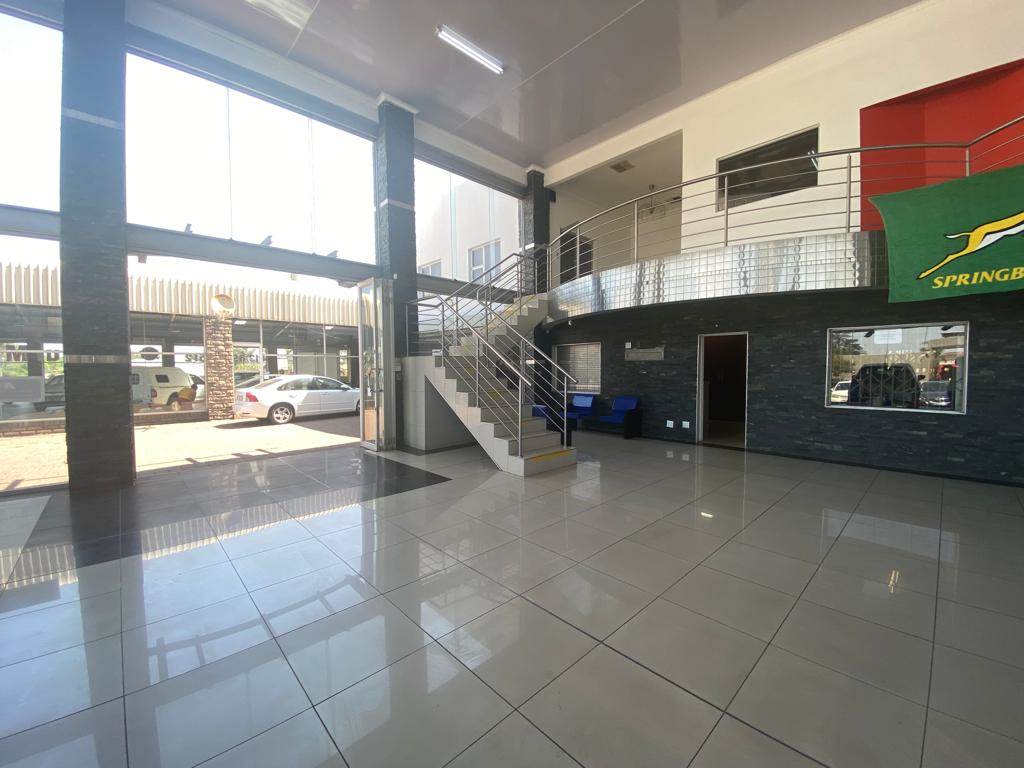 1027  m² Industrial space in Klipfontein photo number 2