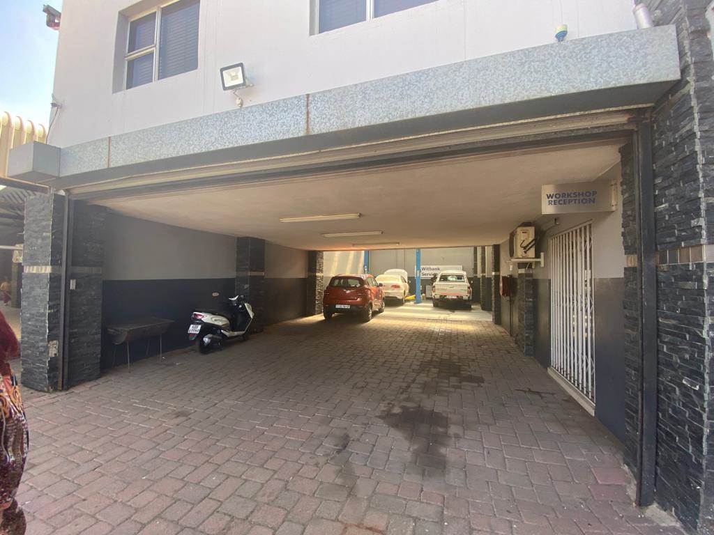 1027  m² Industrial space in Klipfontein photo number 25