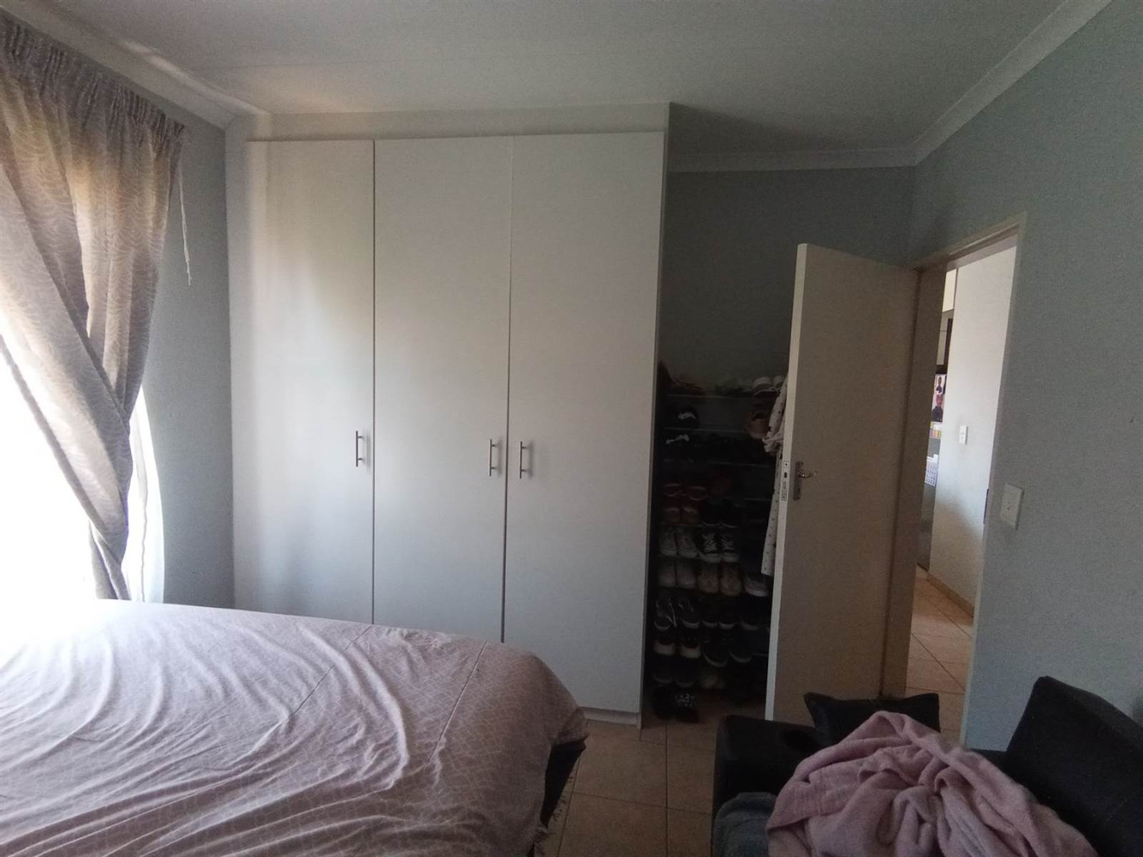 2 Bed Townhouse in Olievenhoutbosch photo number 9