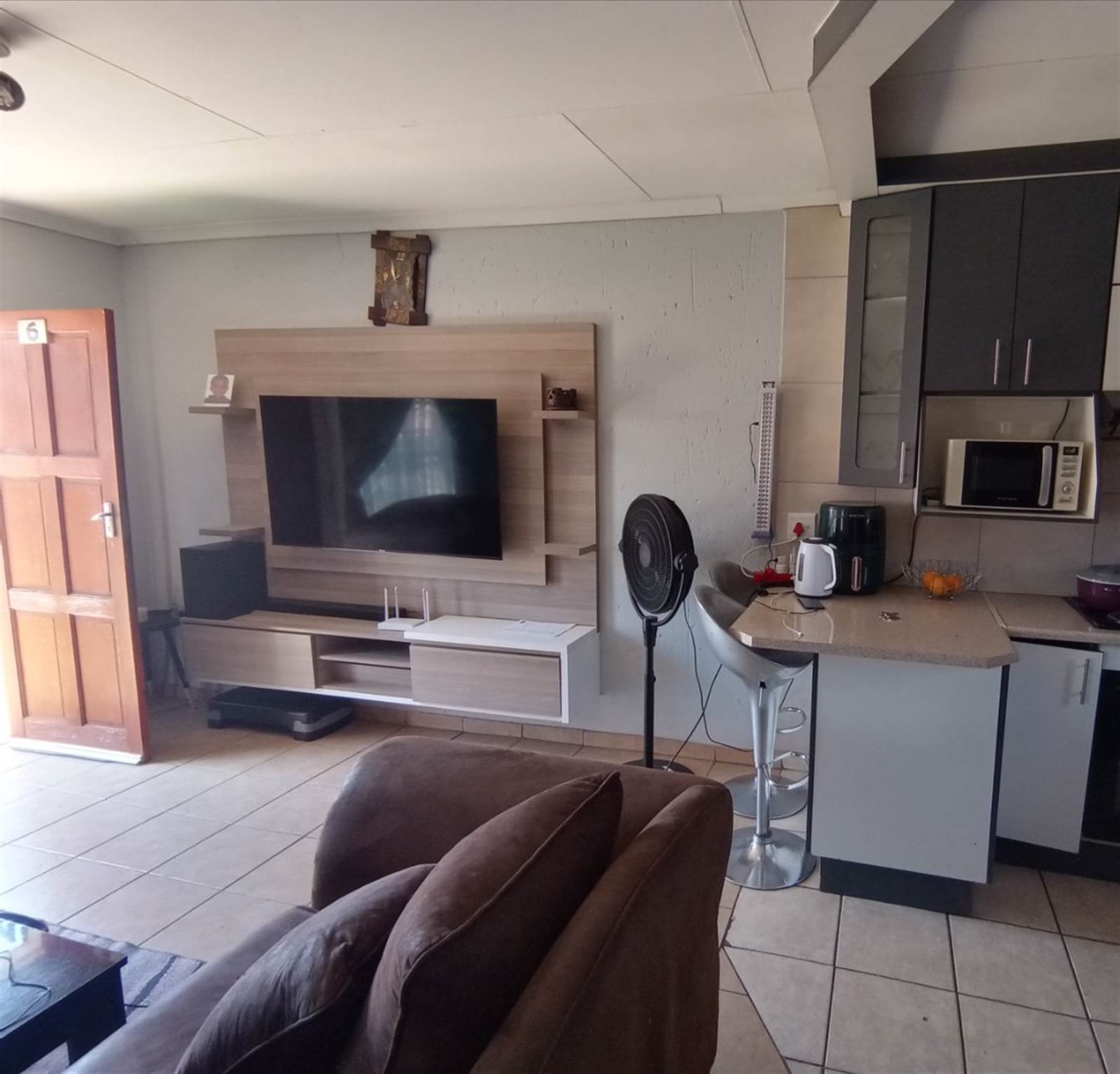2 Bed Townhouse in Olievenhoutbosch photo number 14