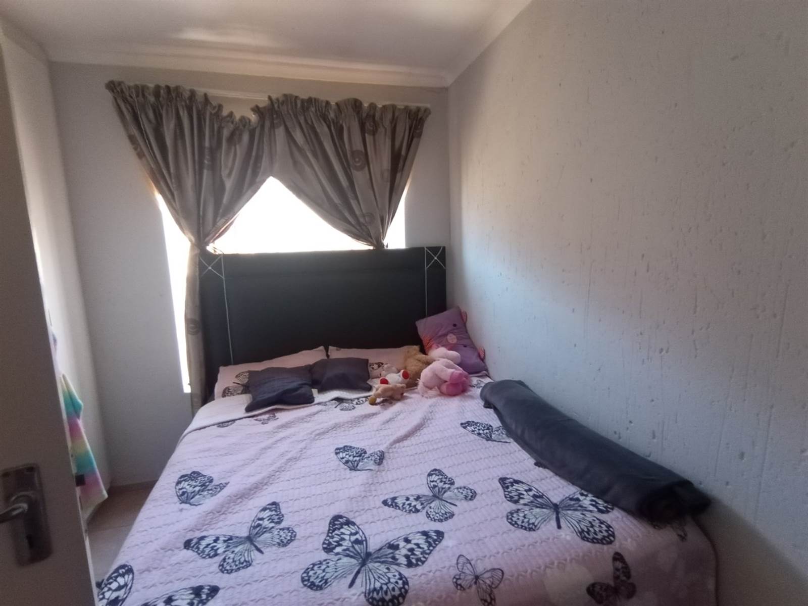 2 Bed Townhouse in Olievenhoutbosch photo number 13